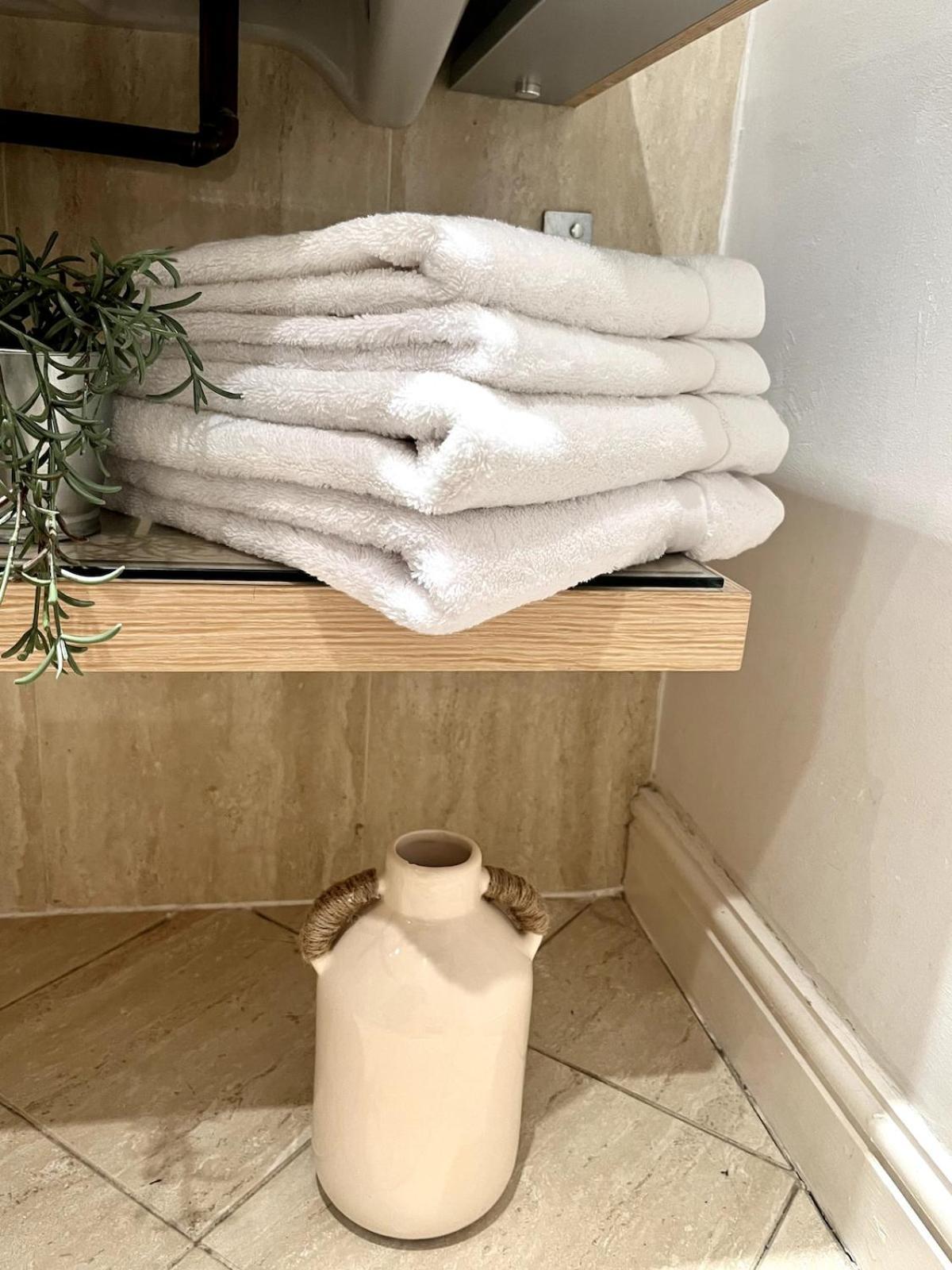 Appartamento Cosy 1 Bdr In Notting Hill With Patio Londra